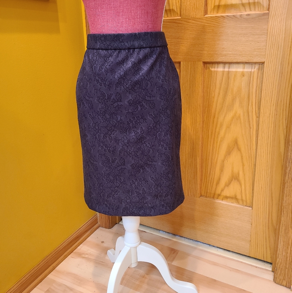 Elle dark grey lace print pencil skirt 8